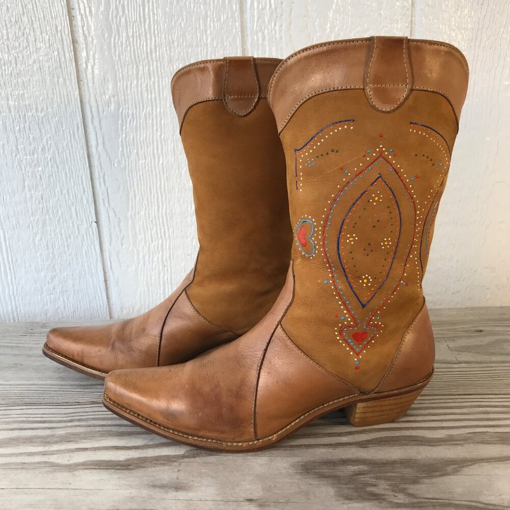 NovoLaBella Coyote Womens Painted Hearts Nubuck Leather Boot US 6.5 EU 37 Brazil
